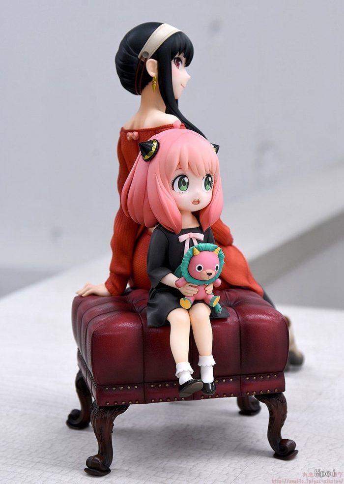 15cm SPY X Family Anya Anime Figures Yor Forger Sitting Sofa Kawaii Action PVC Figure Desktop 3 - Spy x Family Store